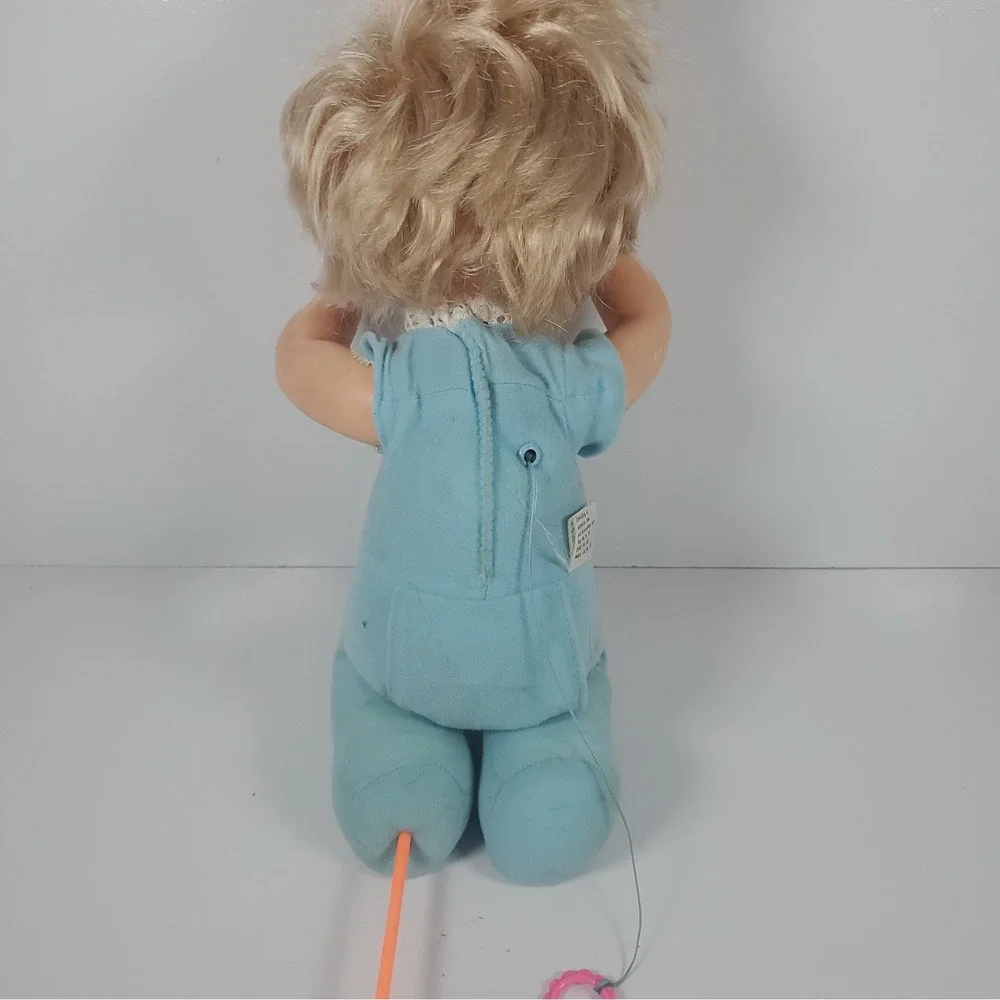 Mattel 1981 Bye Bye Diapers Baby Doll Pull String Is Stuck Out